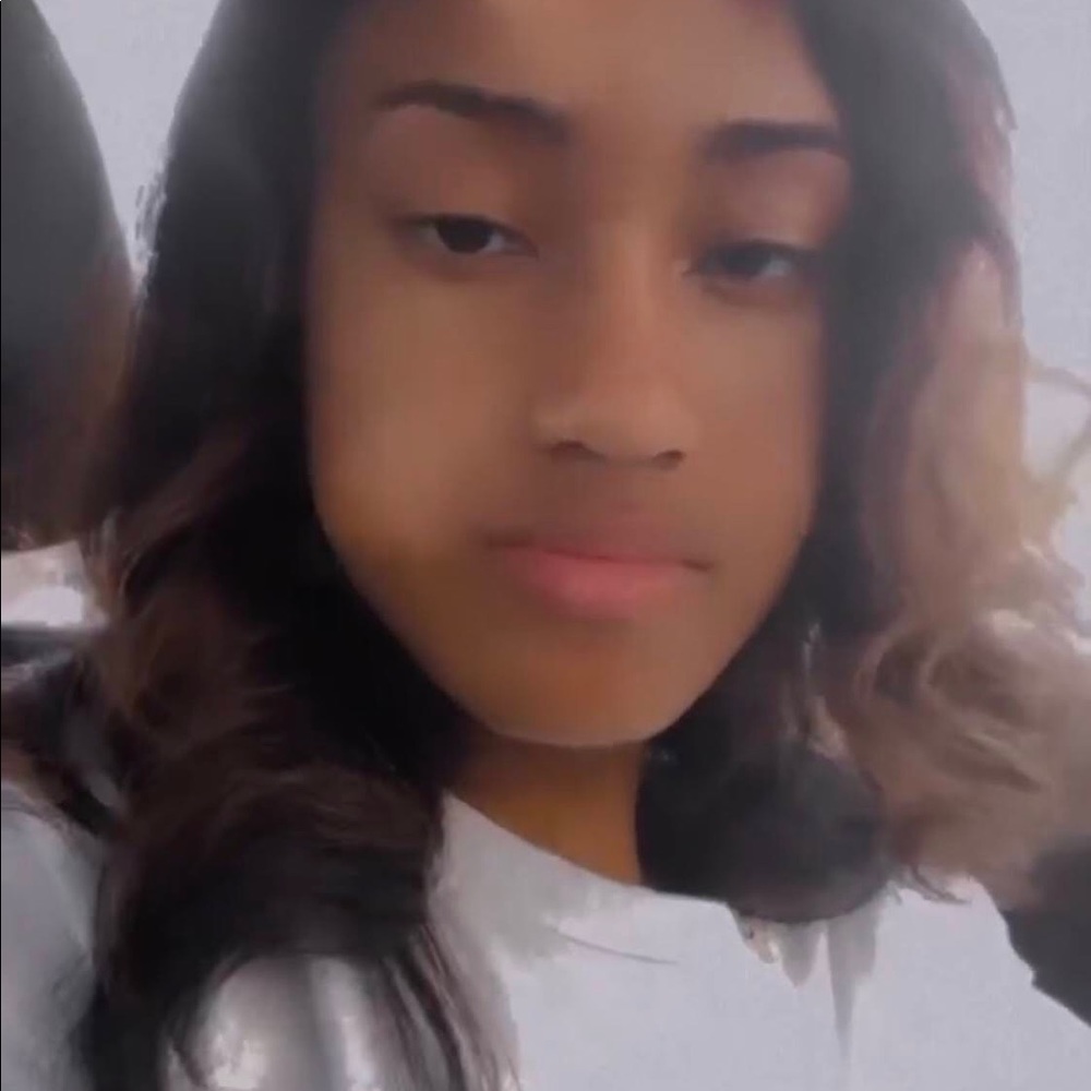 Meet your Posher, D'asia